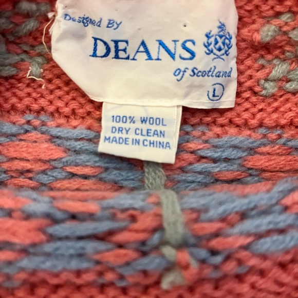 GORGEOUS Vintage Wool Hand Knit Fair Isle Sweater - Picture 2 of 4